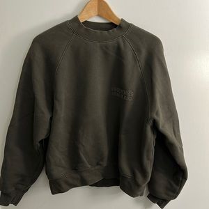 black FEAR OF GOD ESSENTIALS crewneck